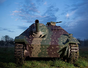 Occaz militaires - Un tank dans mon jardin