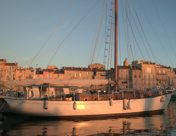 Saint-Tropez, histoire secrte d'un petit port de pche