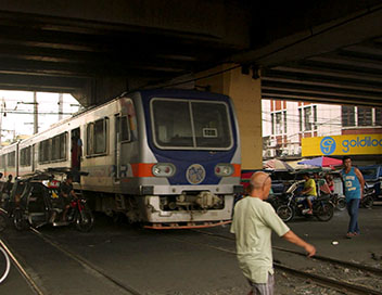 Des trains pas comme les autres - Philippines (1/2)