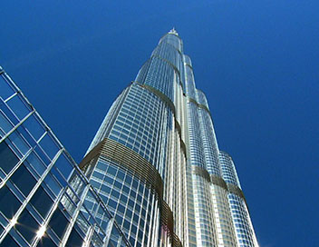 Superstructures - Burj Khalifa, tour de la dmesure