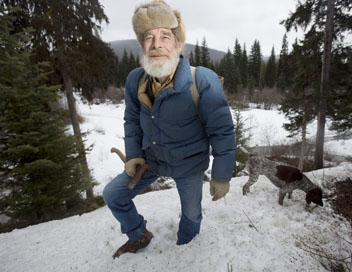 Seuls face  l'Alaska - Perdus dans la nature