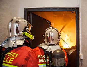 Le bataillon de marins-pompiers de Marseille - Incendies  l'universit