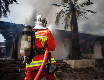 Le bataillon de marins-pompiers de Marseille - L'eau et le feu