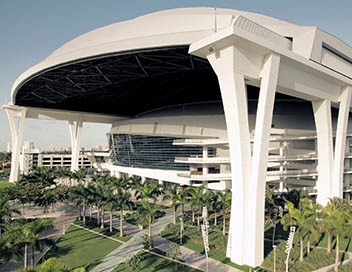 Construire l'impossible - Miami : un stade colossal